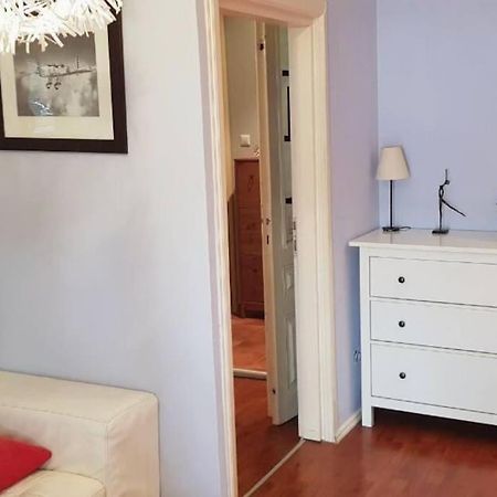 Lavender J.M. Apartment Pula Bagian luar foto